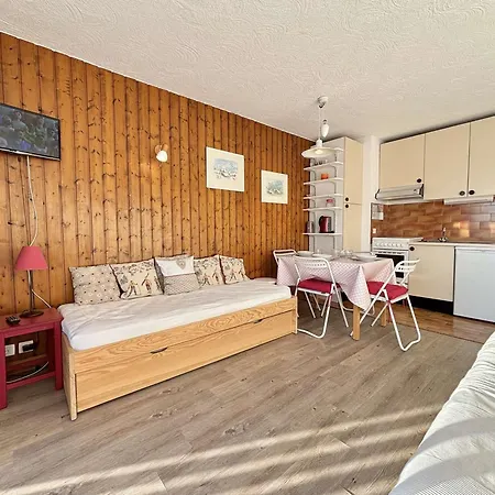 Cosy A Notre-dame-de-bellecombe, Au Pied Des Pistes Avec Piscine Et Parking - Fr-1-595-24 Daire *